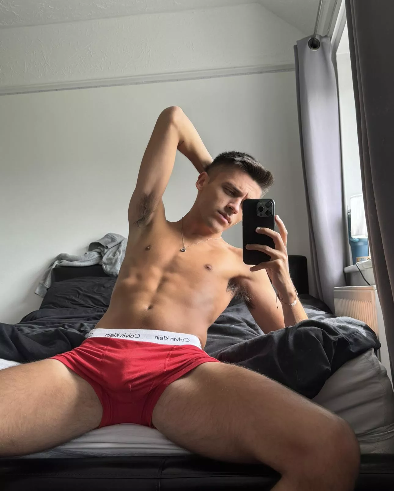 do you wake up with sweaty pits 