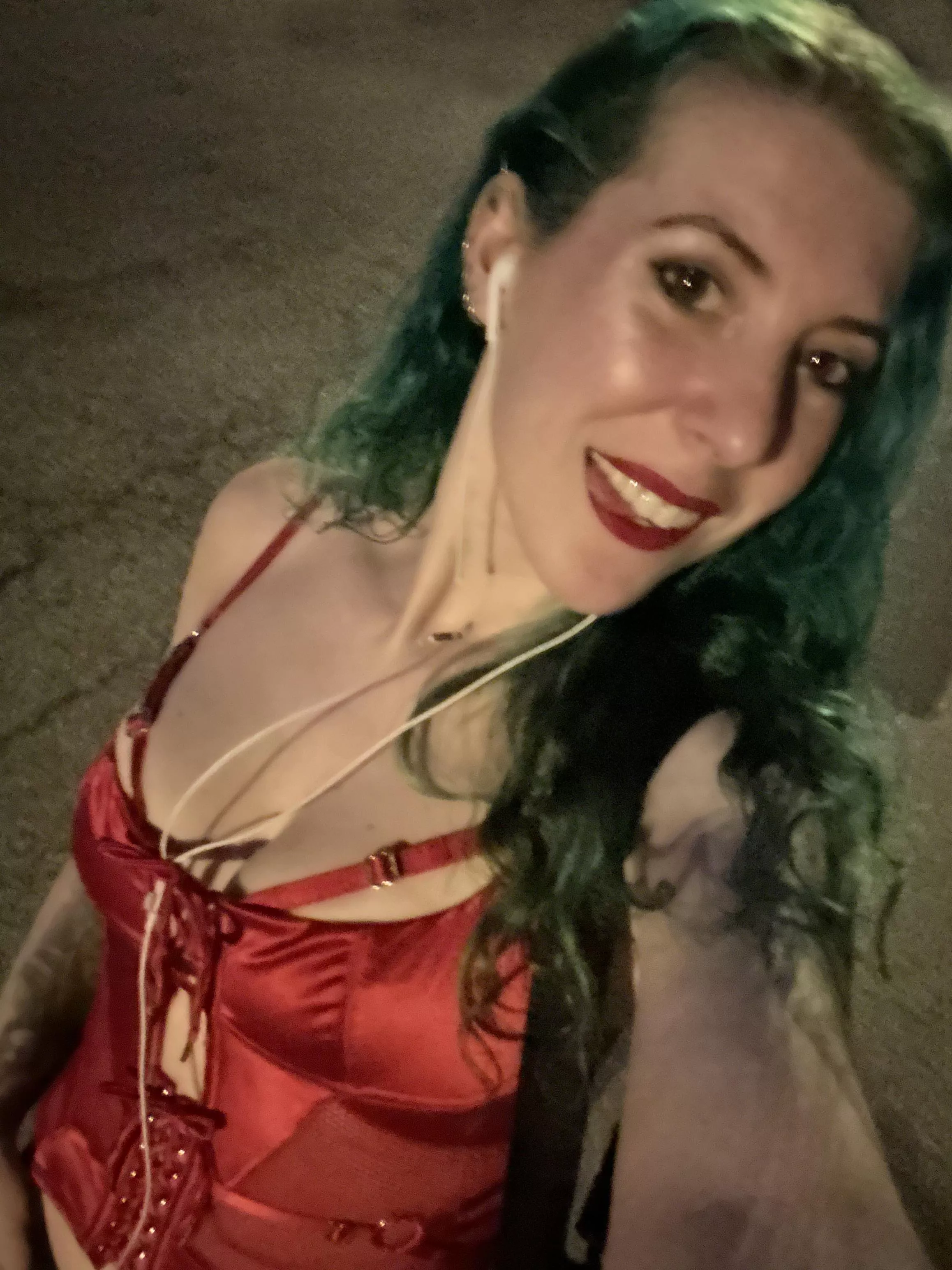 Headphones stuck in the cleavage