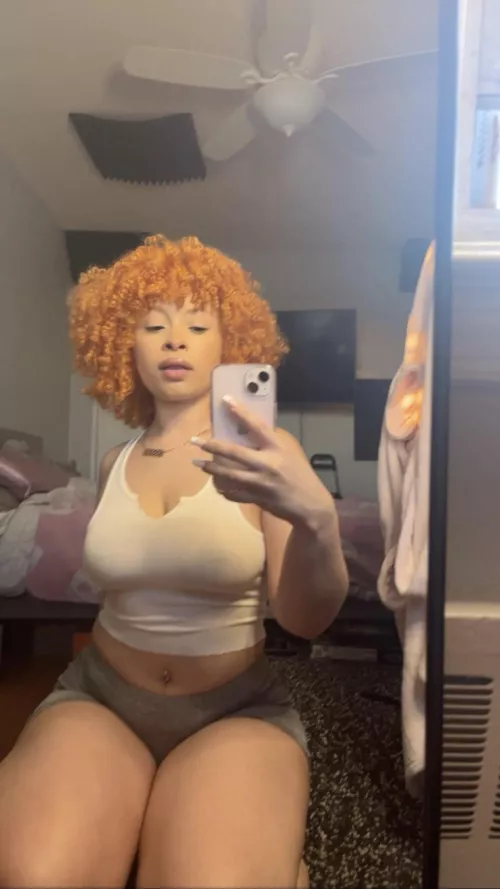 Ice Spice showing off her nips 