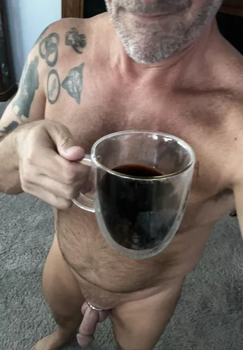 Laundry Day means doing chores nude