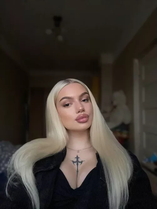 Lips who will take you to heaven 