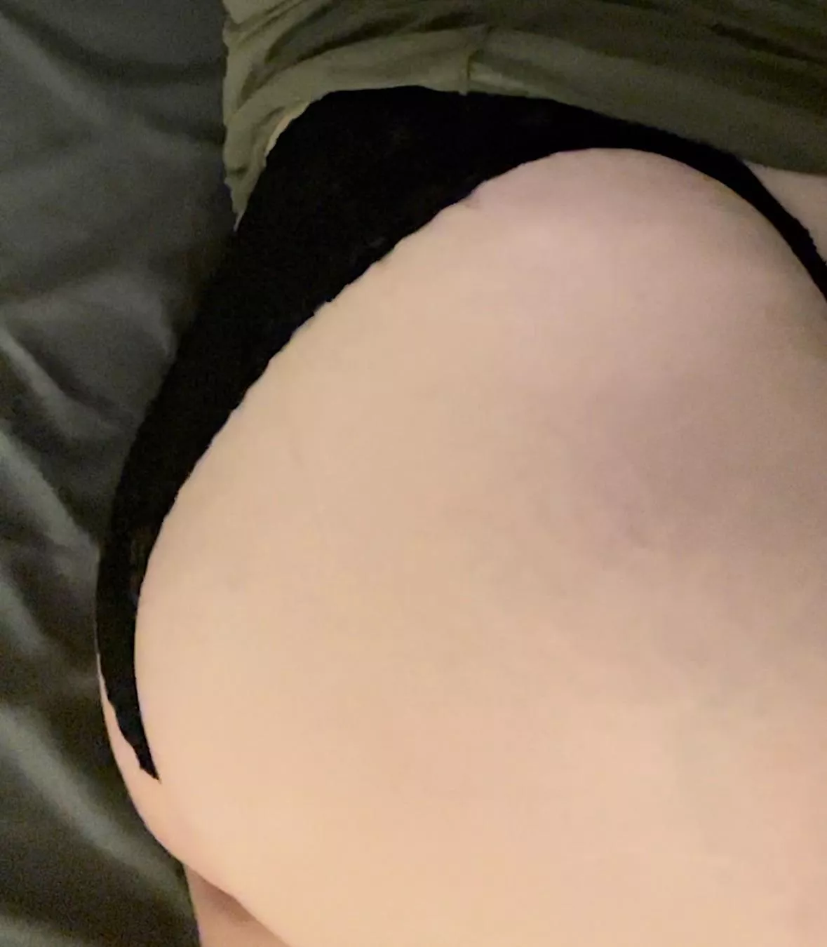 Love lace on Mondays 😏