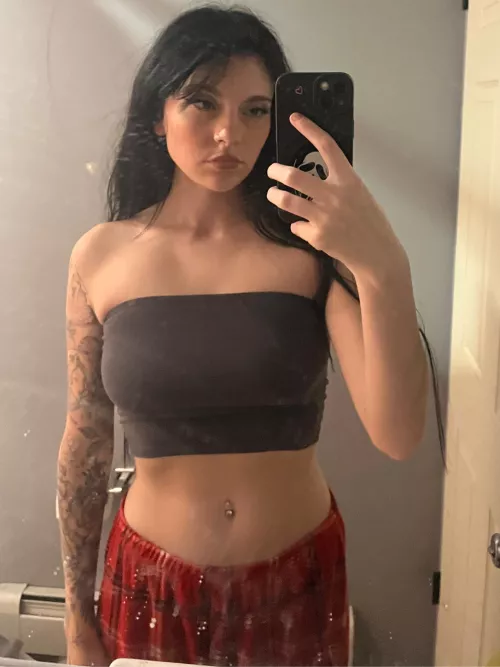 Oh, I didn't get the memo. Are we just doing crop tops here?