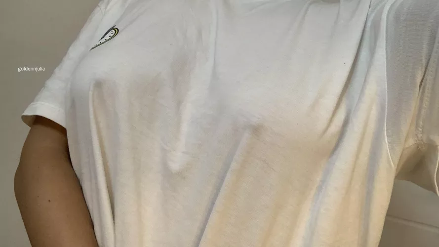 You won’t see me in a bra on weekends, that’s for sure :)