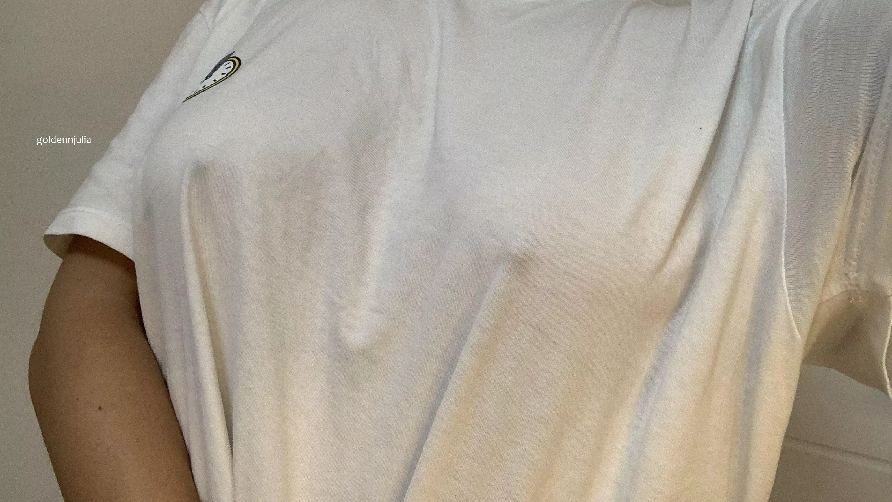 You won’t see me in a bra on weekends, that’s for sure :)