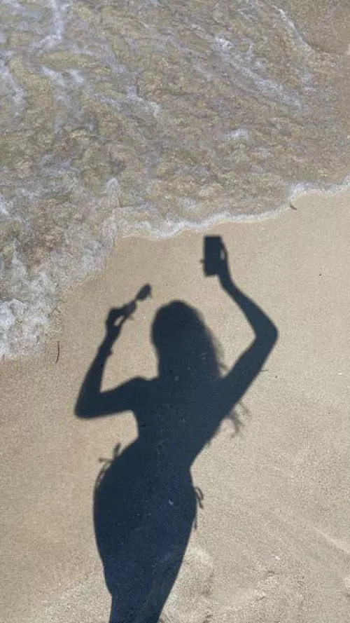 a lonely girl took a photo on shadow