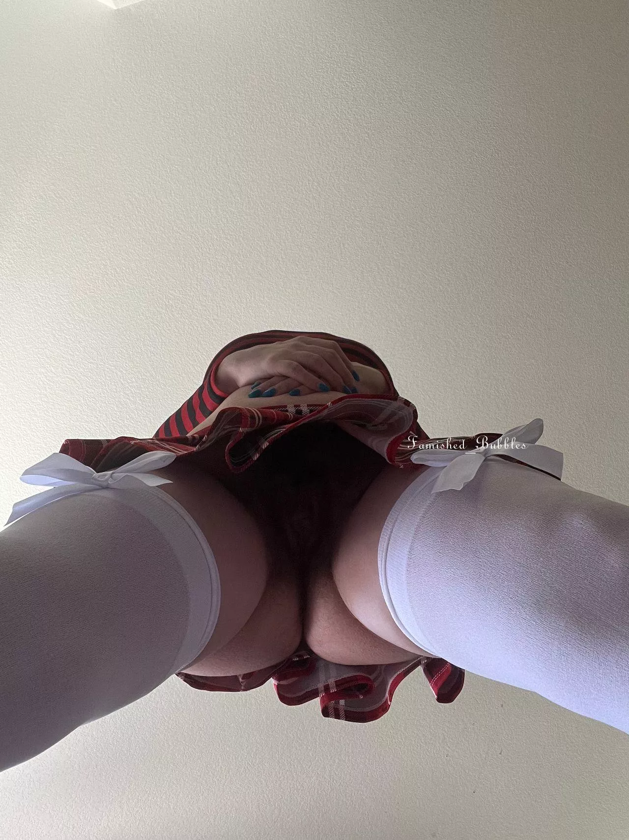 Describe my extremely [h]airy pussy