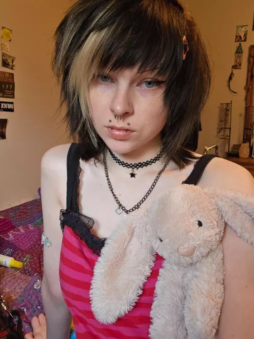 do u love amelie and i? ^w^