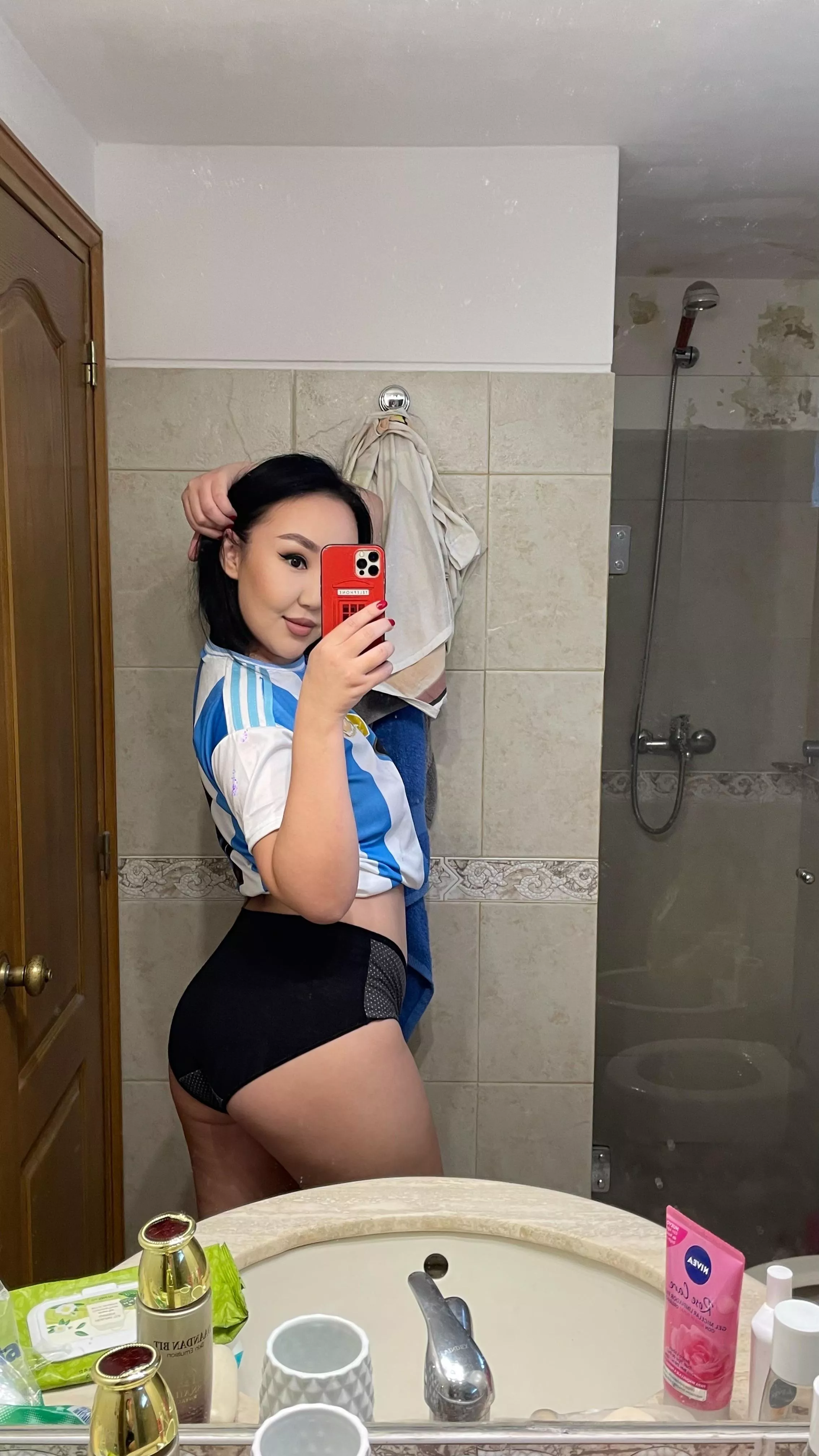 Do you think I look sexy?