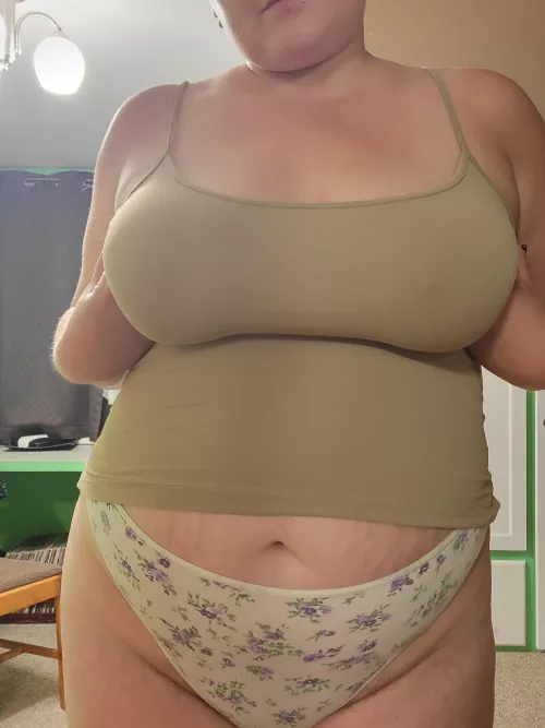 I love flowers, don't you? 