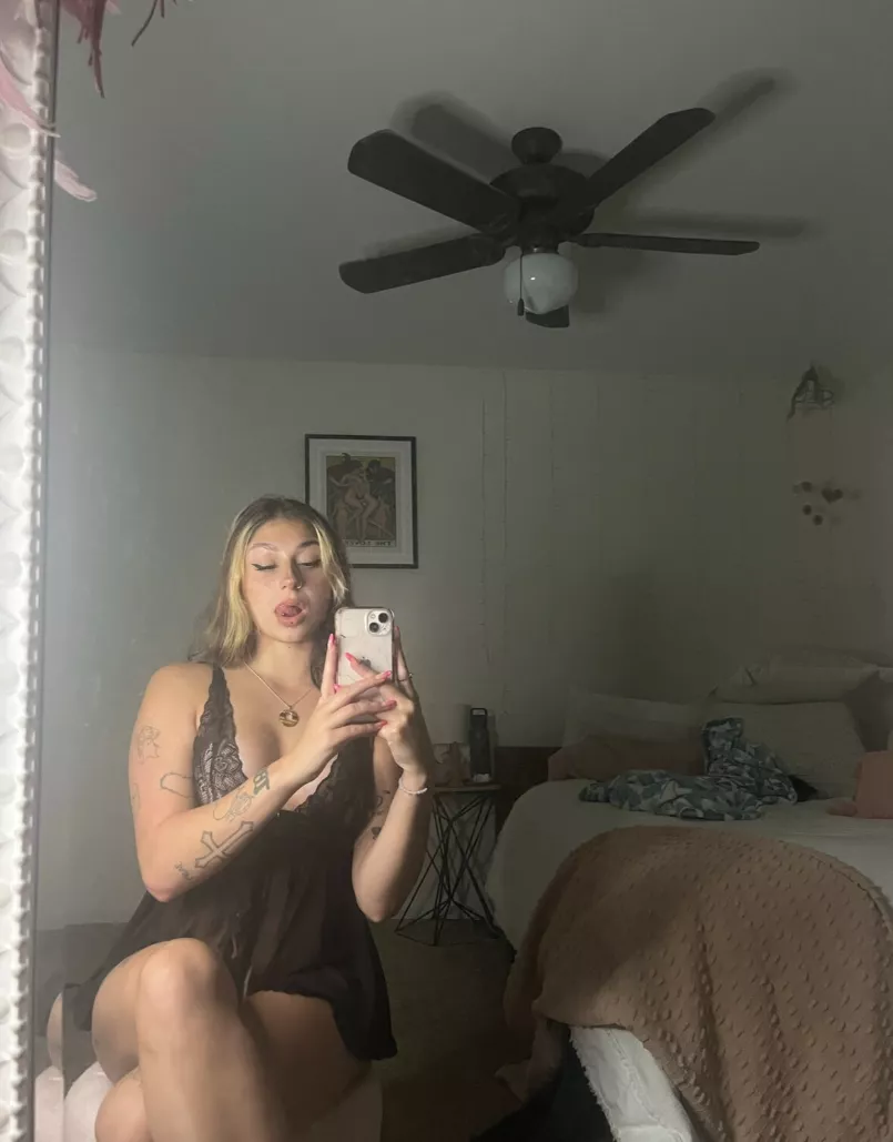 Leave a 💜 if you’d really like my new dress