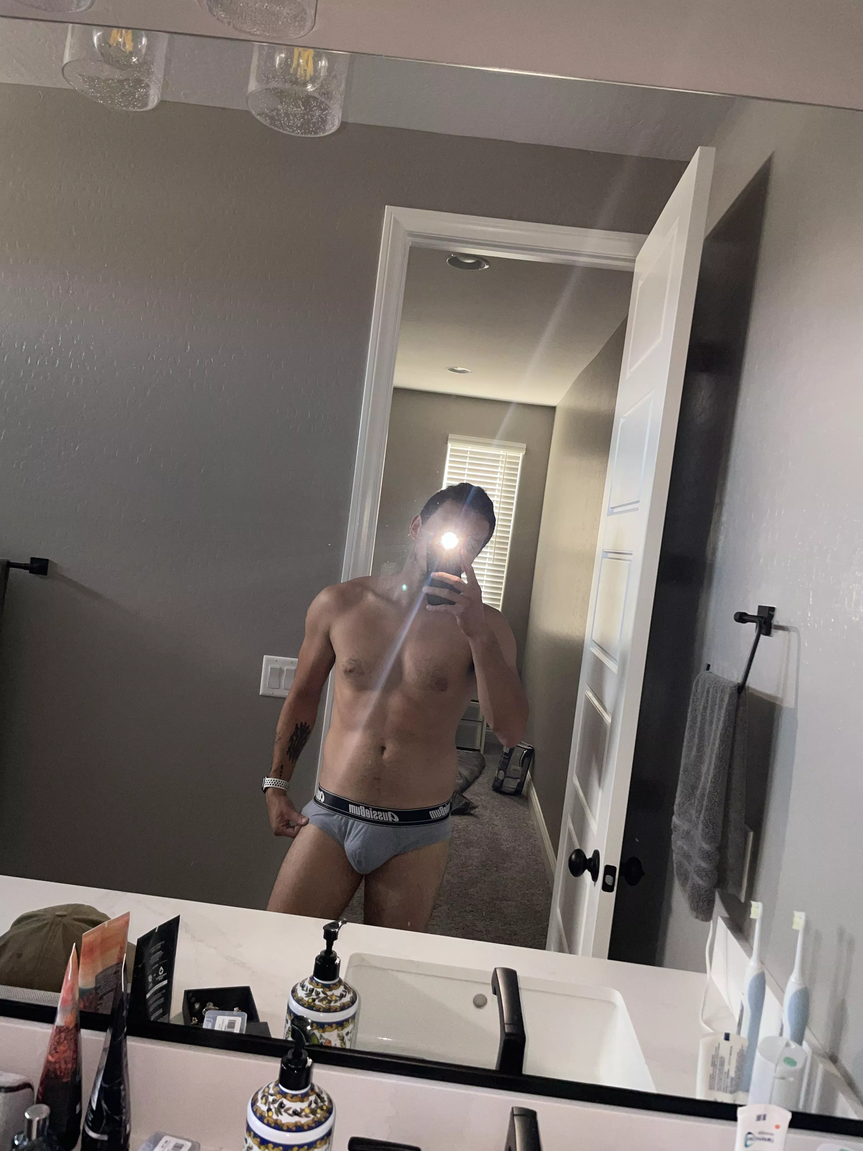 My submission for National Underwear Day (That's not a jock😹)