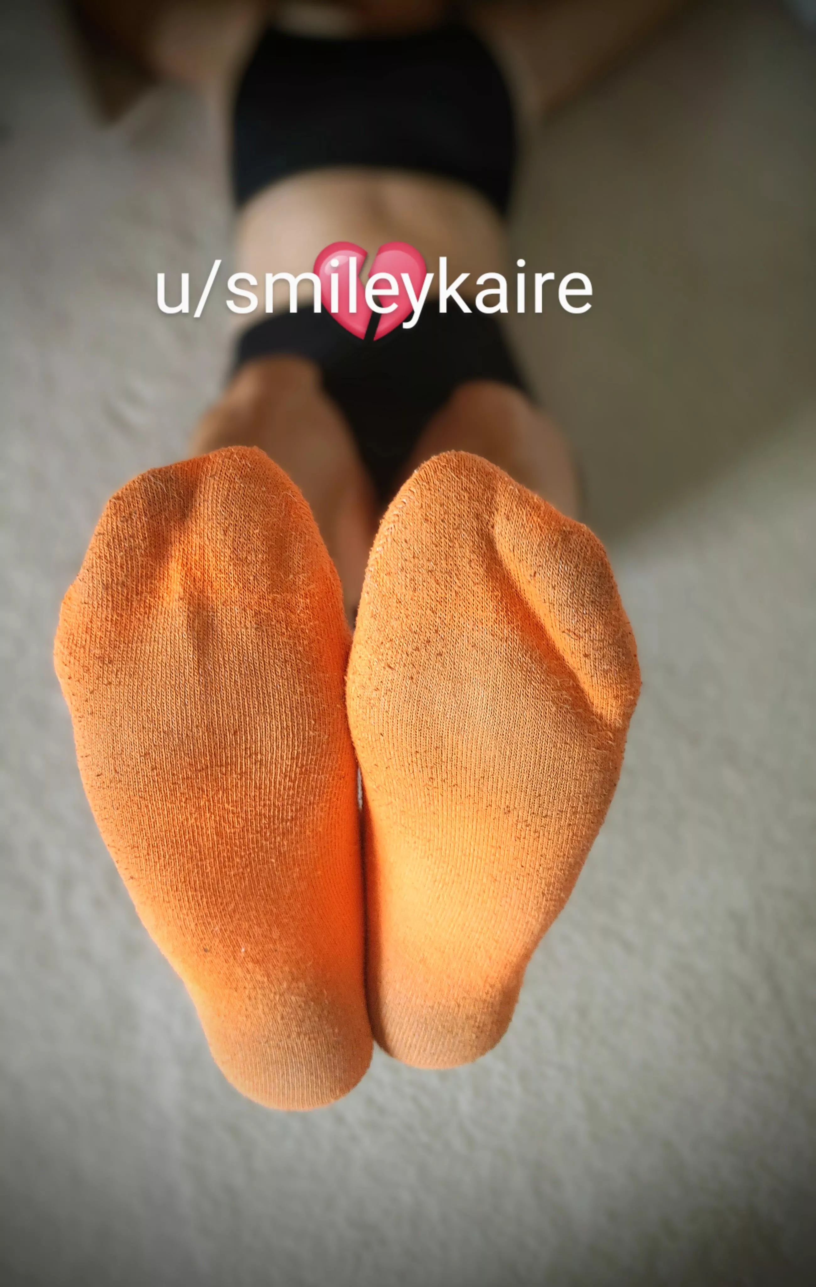 Want to spot me?? 💪🧦🔥 [F] (oc)