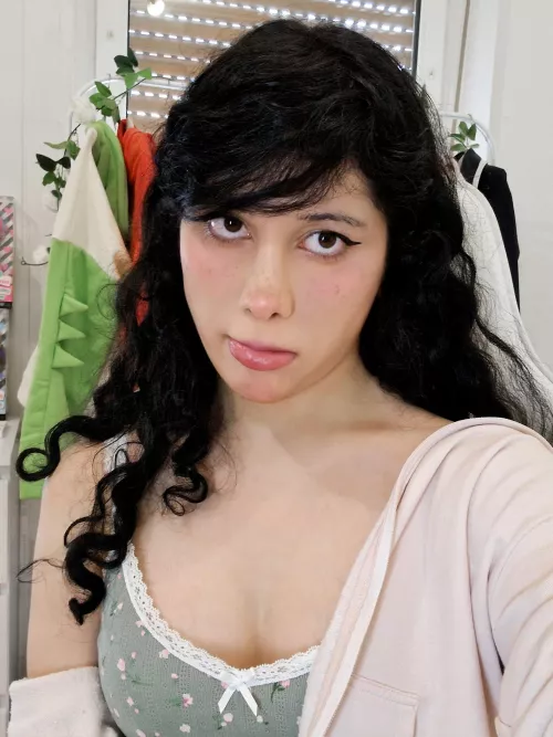 Would you stay or leave after finding out im trans? 😳