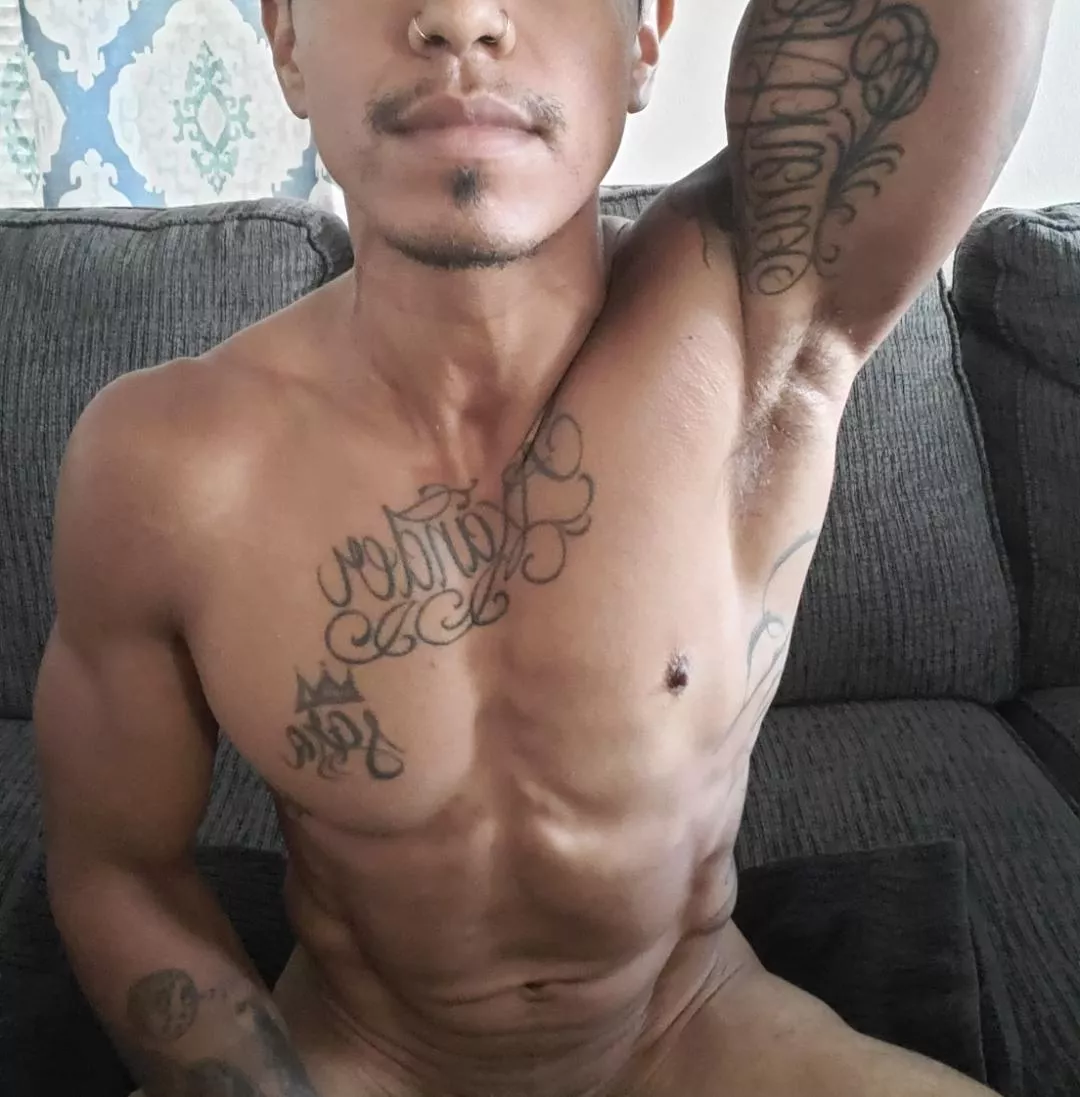 Bet you can't afford to serve your Daddy😈