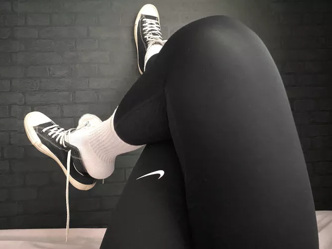 Crossing my legs for you ☺️