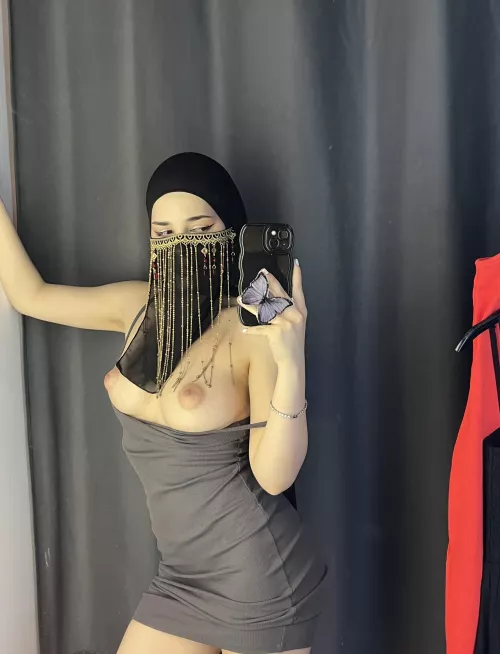 Do you think this dress would fit me