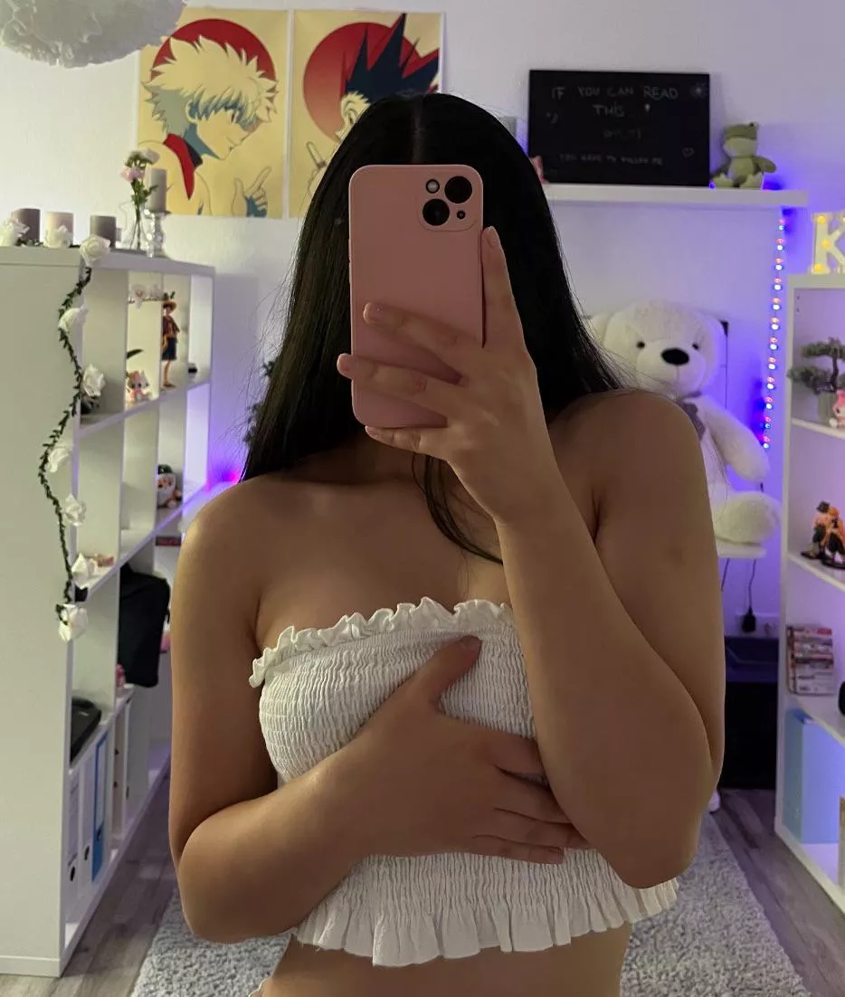 For the weekend we have to cuddle all day~