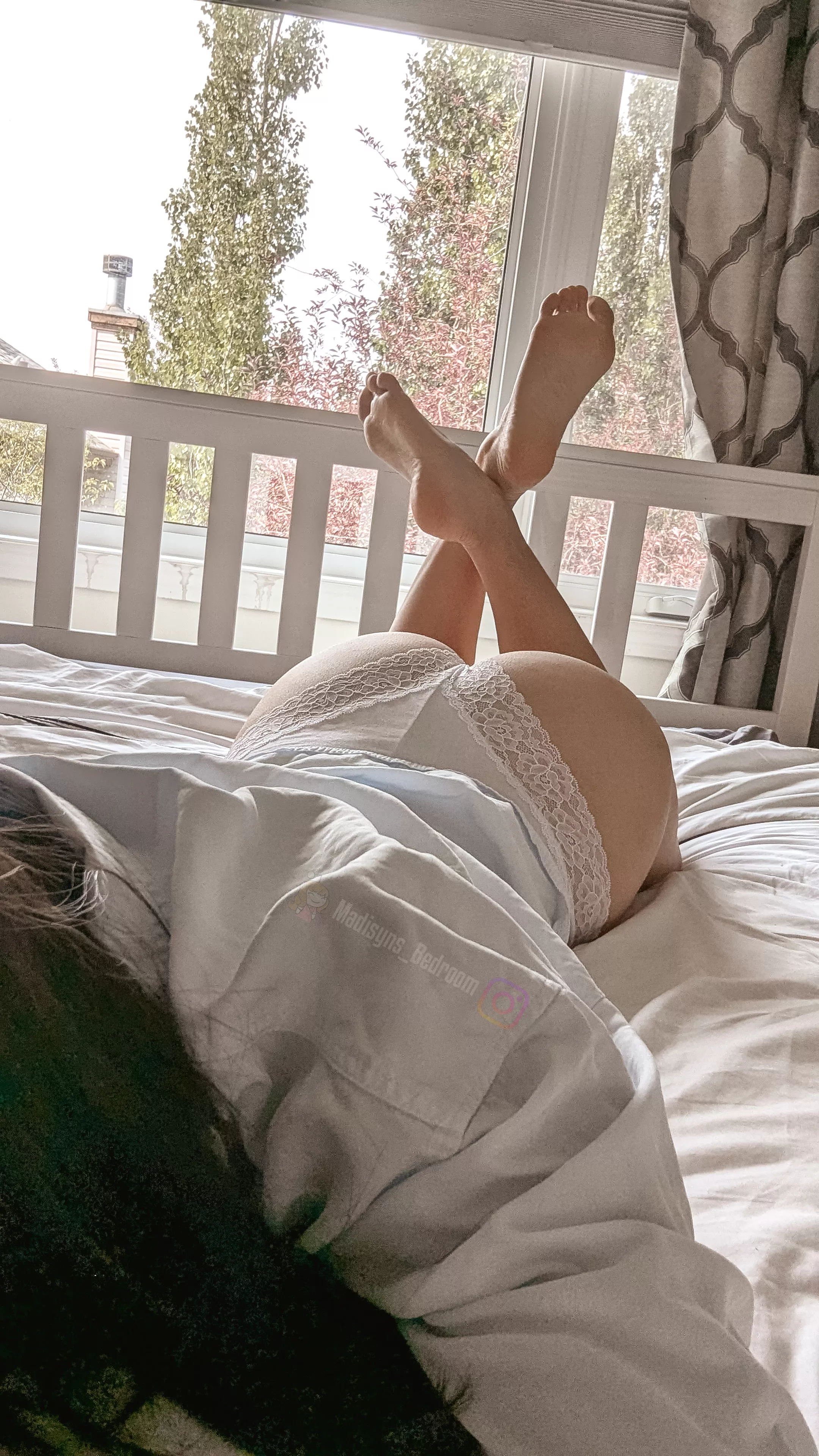 Having a peachy Tuesday [F]