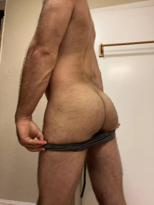 If my ass gets bigger do I get more hair too? 😂