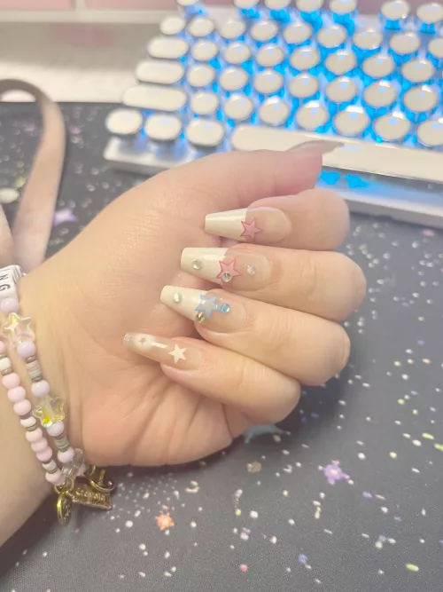 new nails ✨🩷