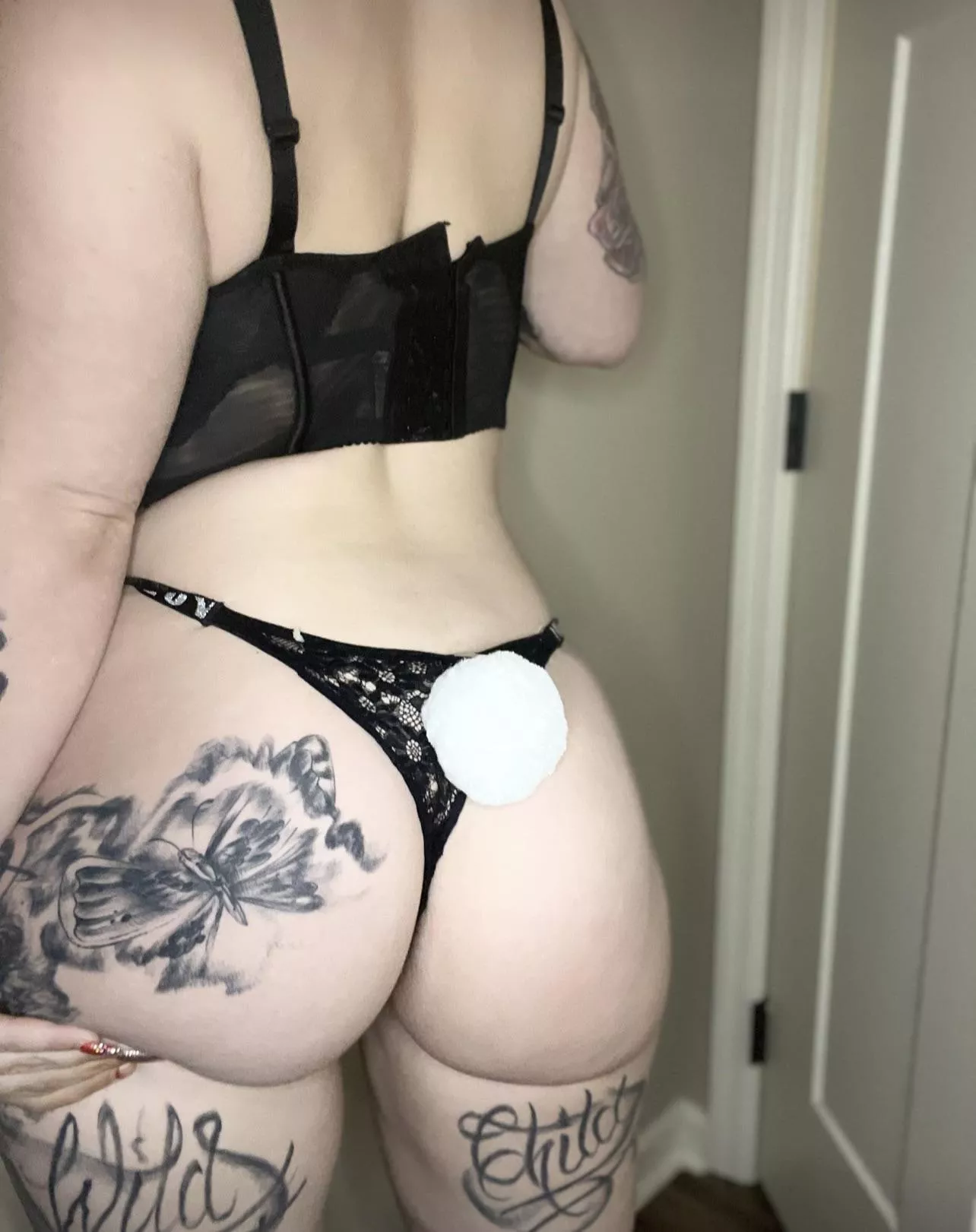 Who’s online rn? I’m horny…. Wanna help?