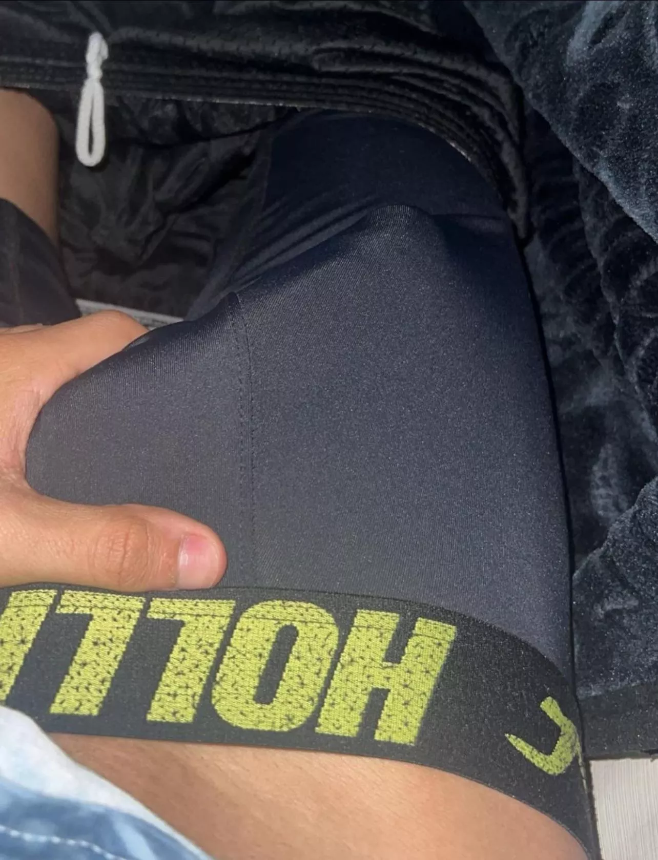 HMU 