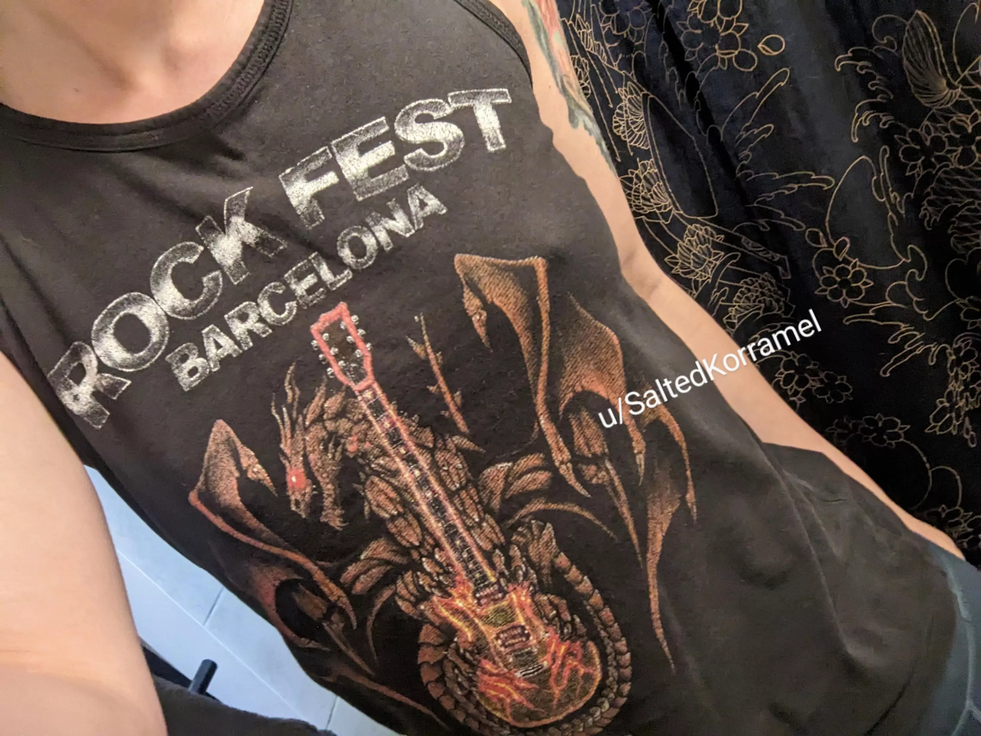 Metal shirts pair well with pokies