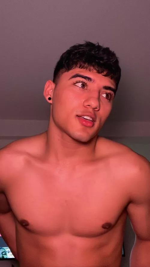 Think you have what it takes to dominate a 18yo like me? (150lbs)