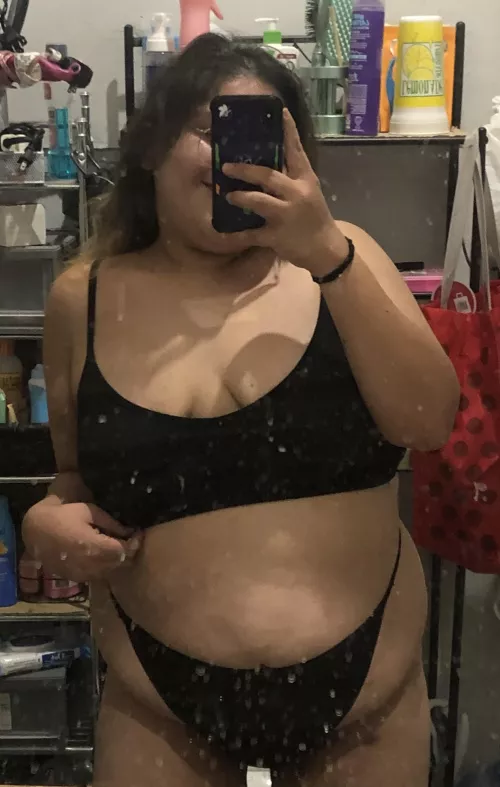 i bet your gf doesn’t send photos like this c;