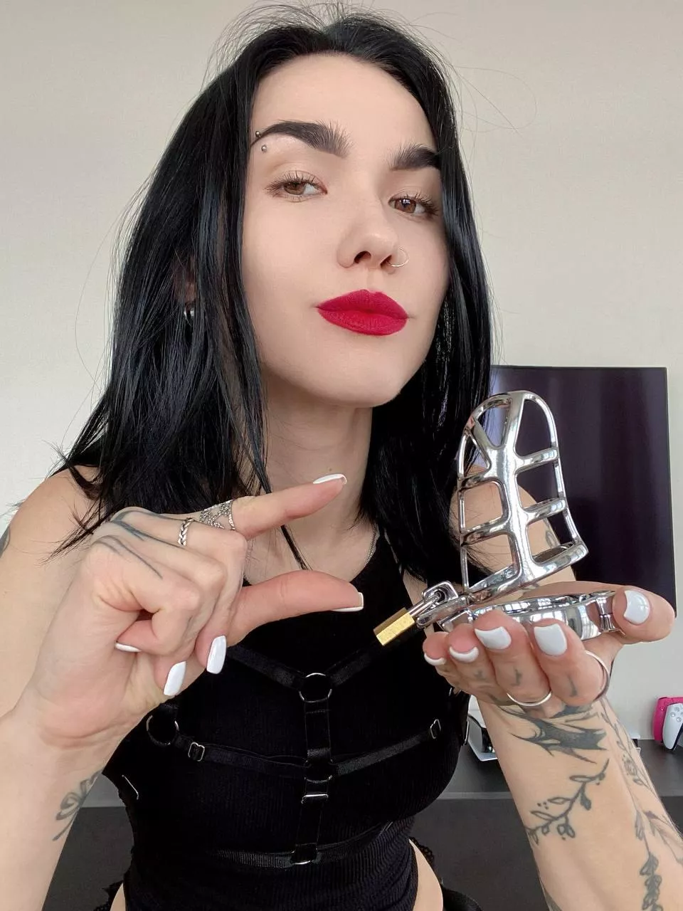 Pick a number between 1 and 30, and I'll decide how long you'll be caged up for (: