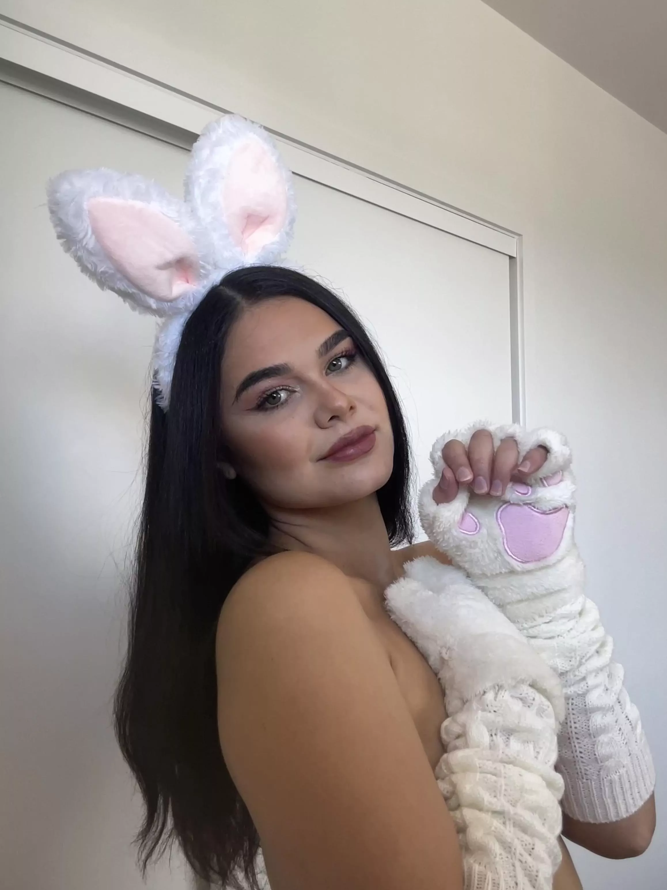 beautiful in your eyes and with hidden lust