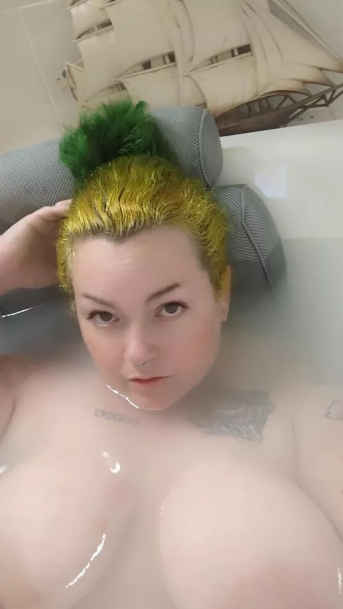 Here's your late night goon fuel