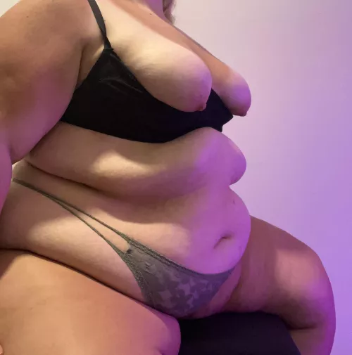 I have a new toy coming today 🫦 any guess as to what it is? 