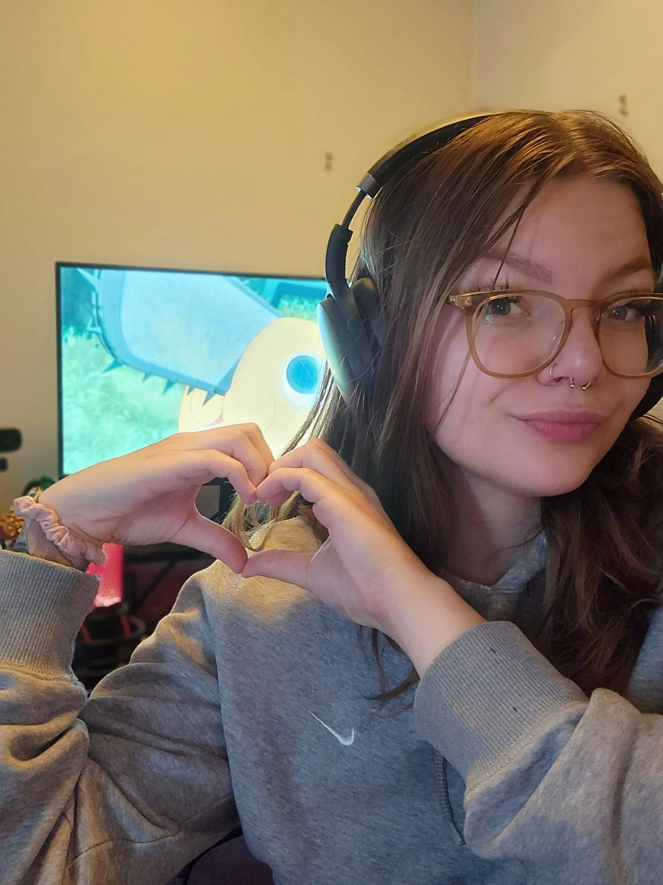 I love POCHITAAA, whats your favorite anime 