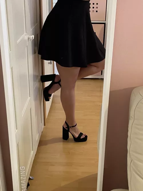 I think platform heels look good on me
