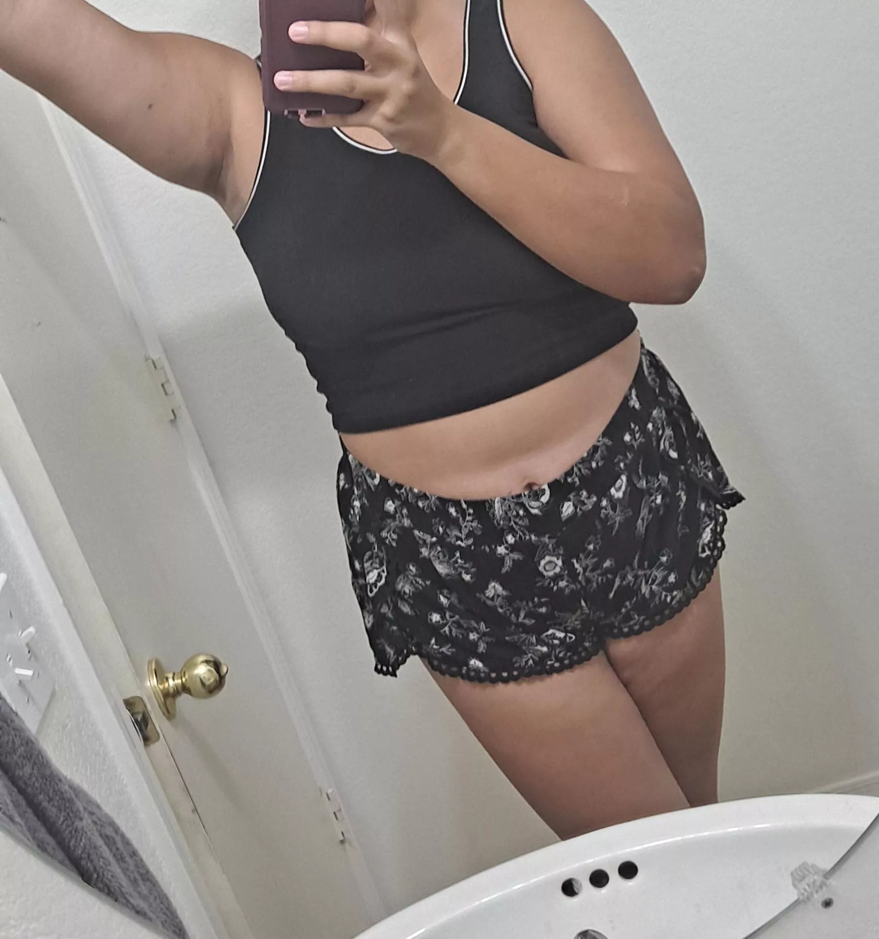 I wish I could live in lounge wear [F]