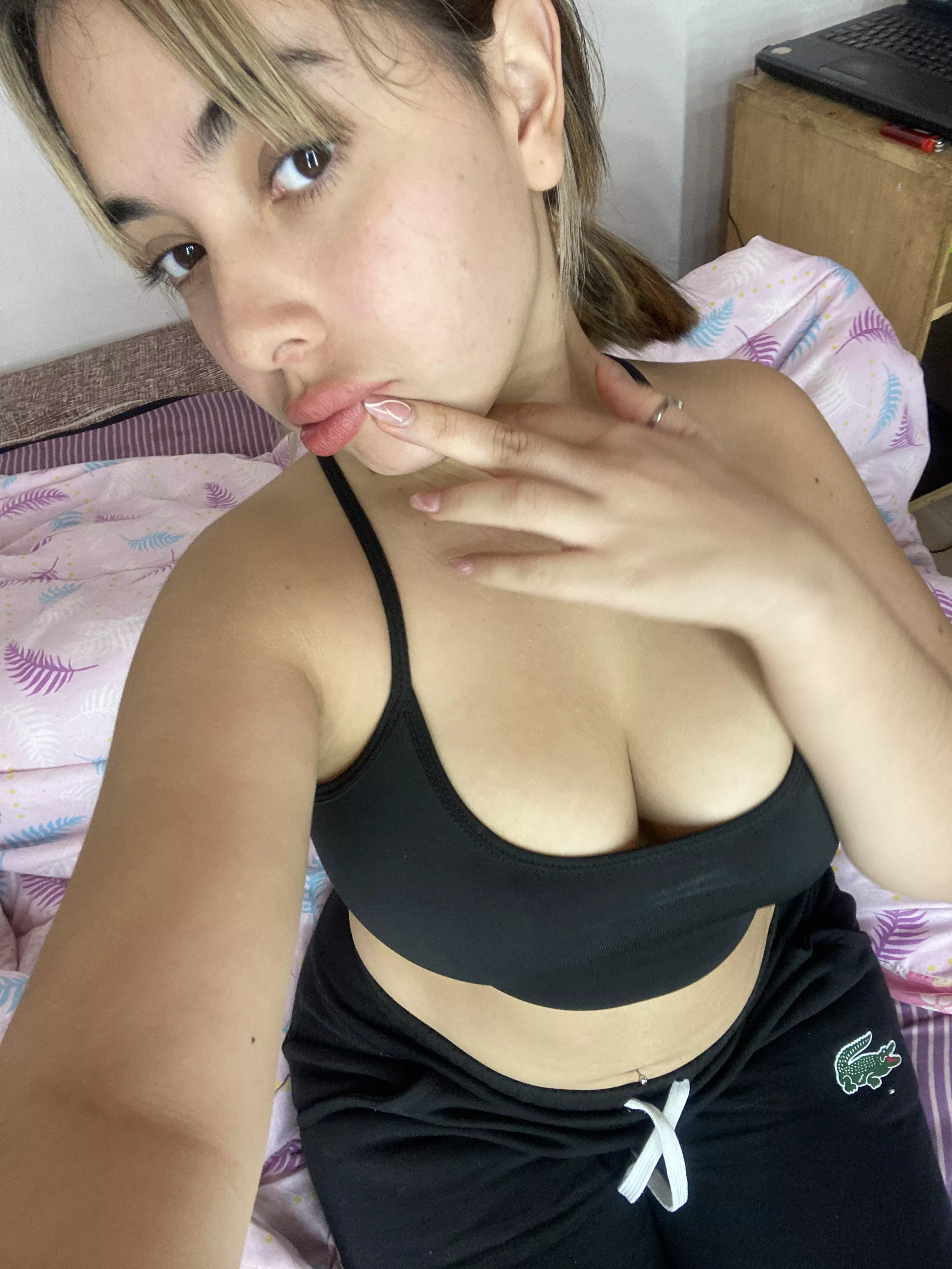 just turned 18 and im still new here... am i cute