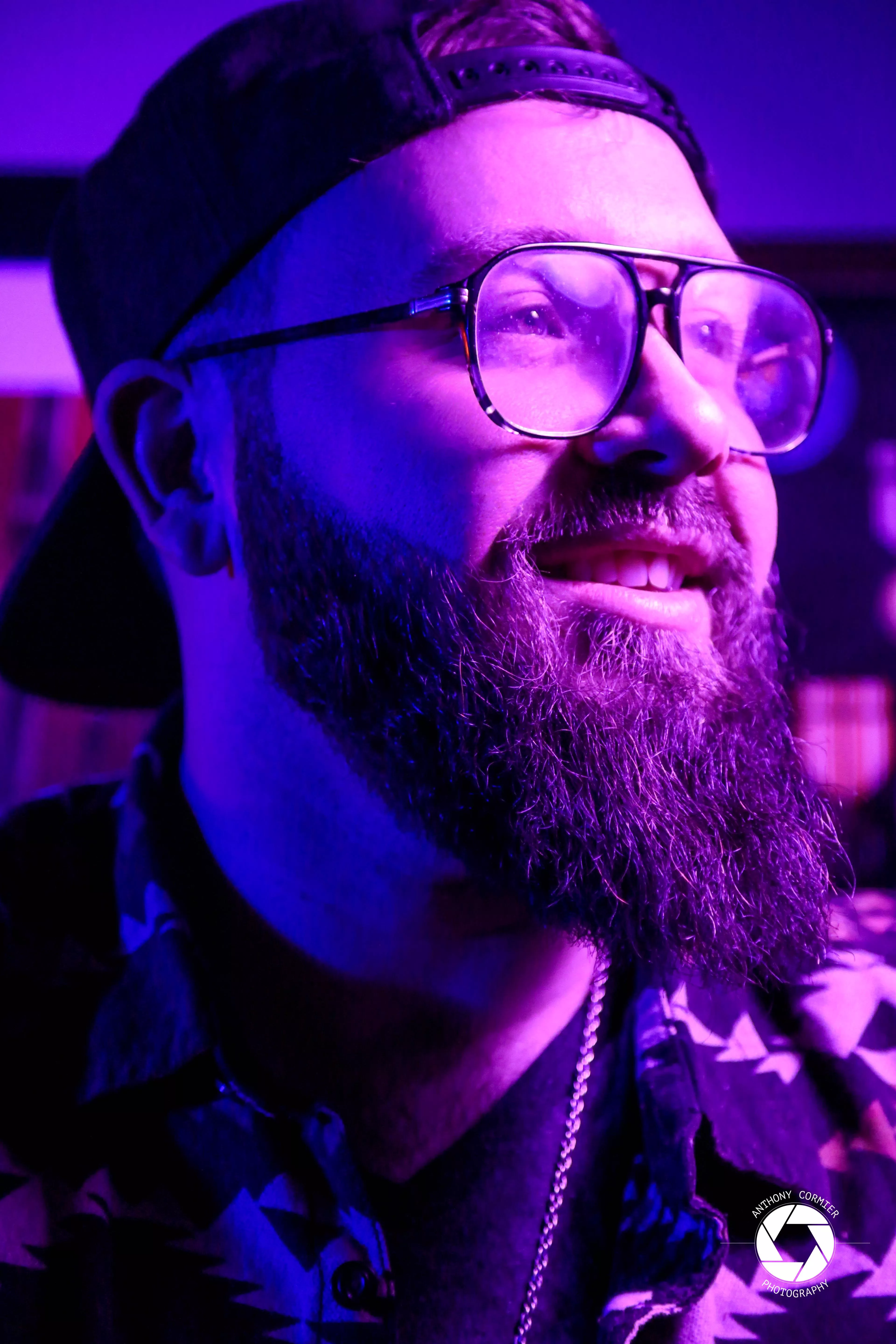 Looking to play Looking to play