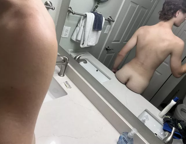 Any older daddy looking for a good boy to call his