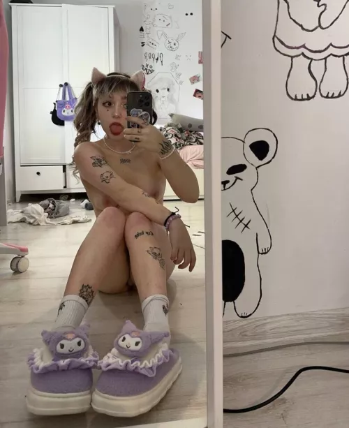 Describe me in one word and I'll send nudes to the best one