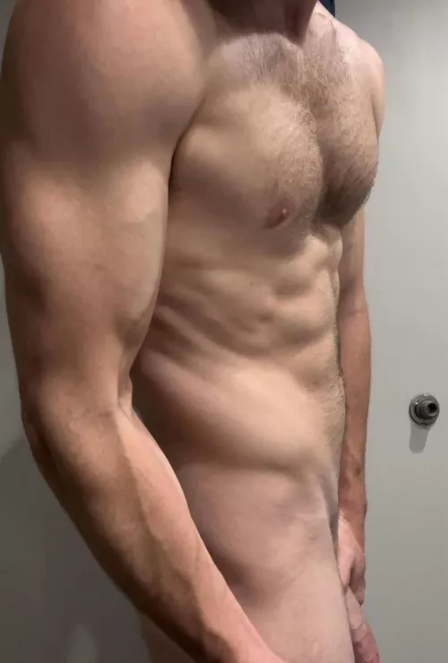 Get on your knees for me 😏