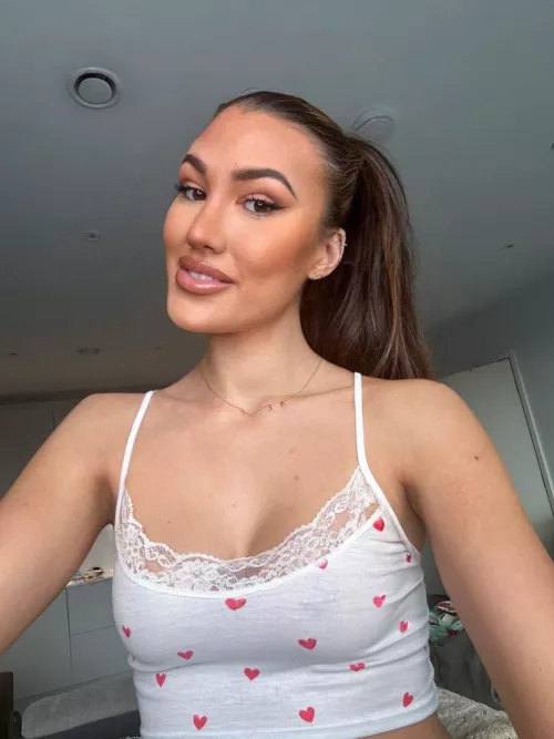 How'd you react if I ask you out?