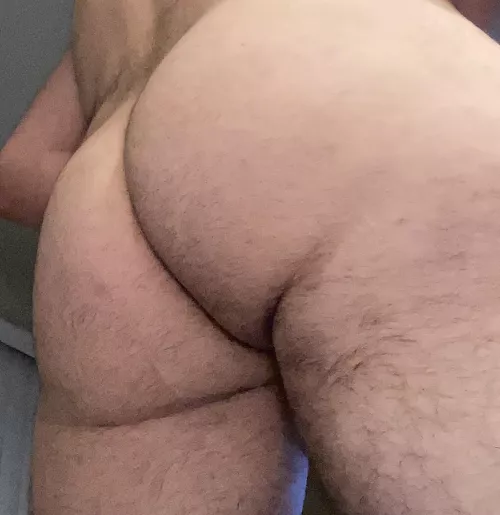 I need a big one to sit on m22)