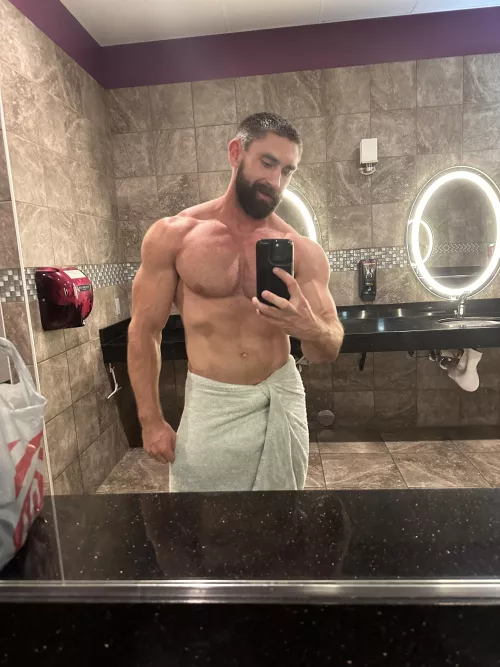 Meet me in the lockers 😉