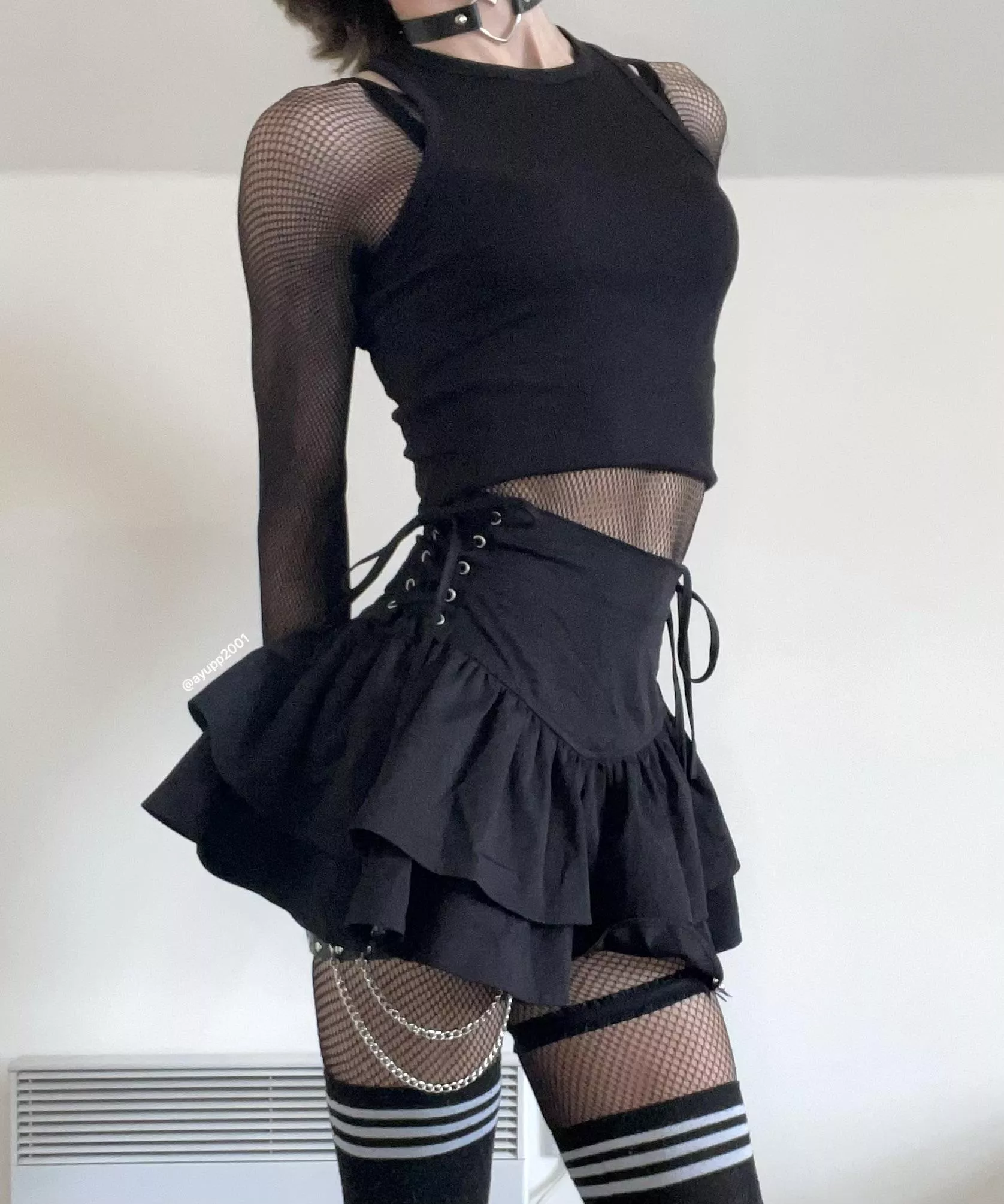 There’s not many things that are better than fishnets and thigh highs :3