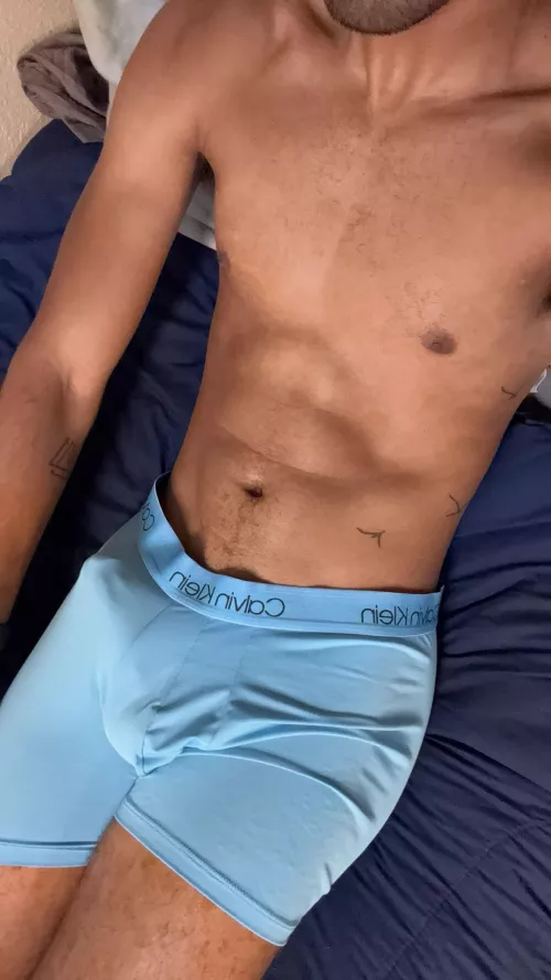 (22) He throbbing rn