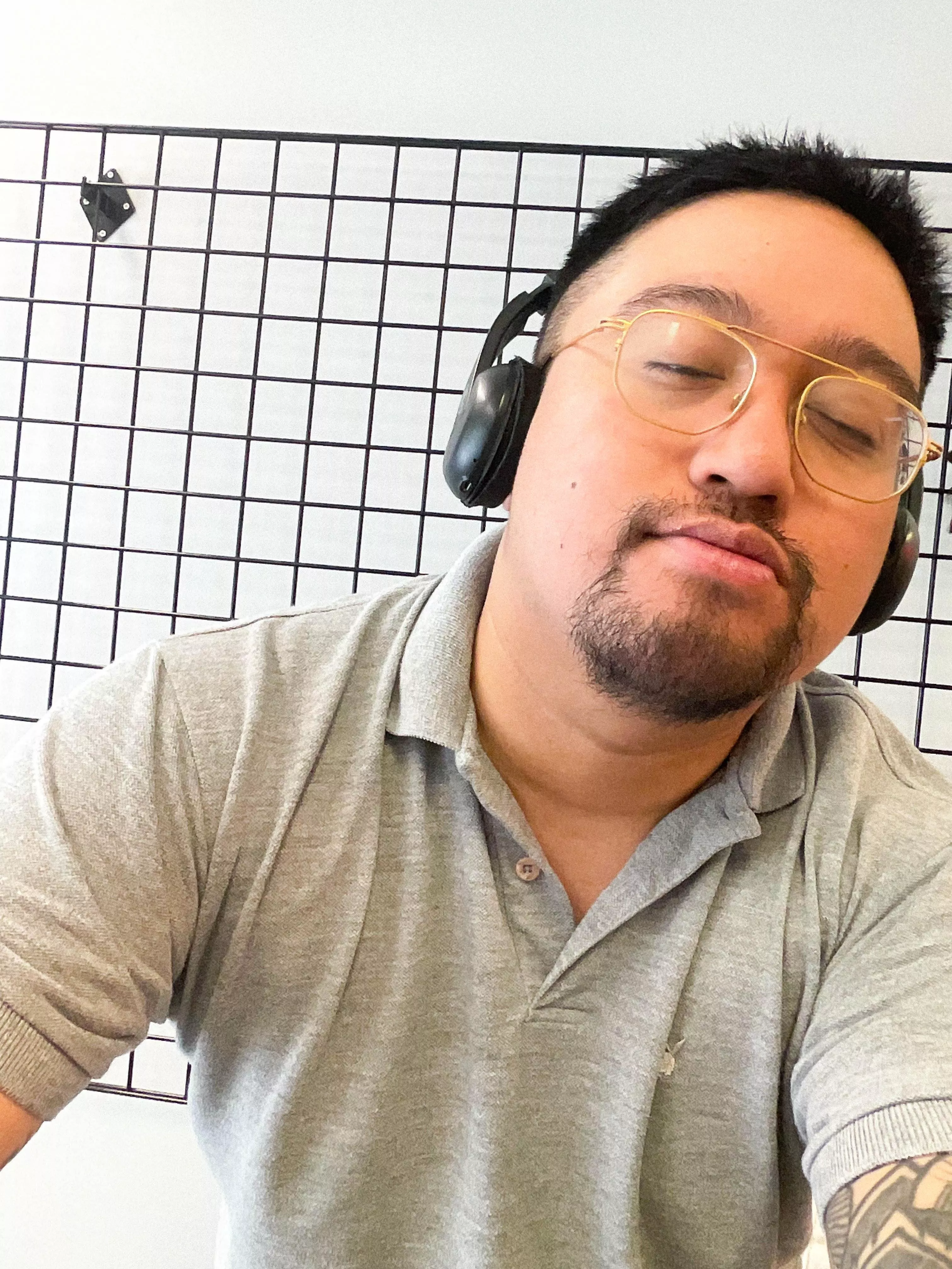 Hiya! Any Canadian gamers? Or anyone here play League of Legends/VALORANT on NA? 😅😊🩵 Hiya! Any Canadian gamers? Or anyone here play League of Legends/VALORANT on NA? 😅😊🩵