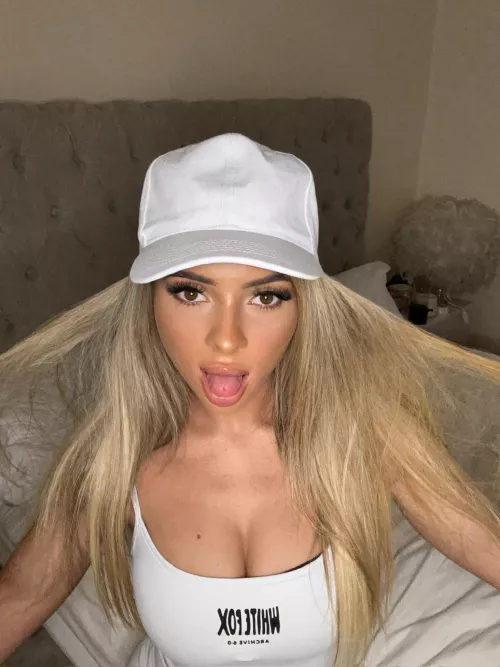 i require all attention on me always