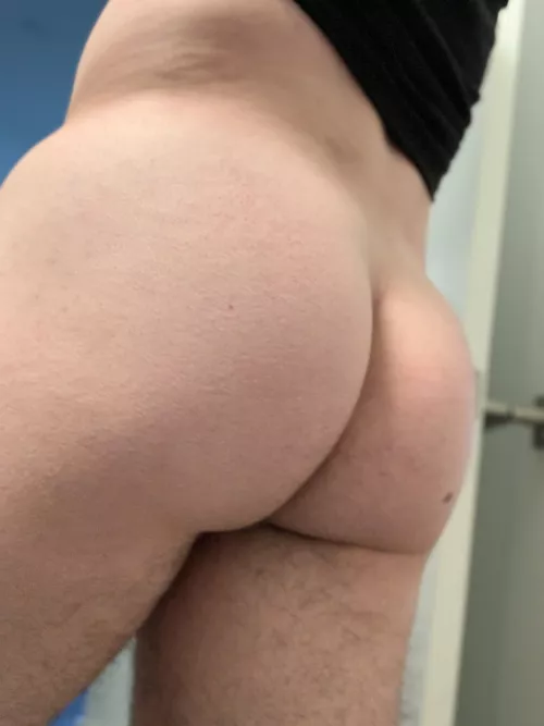 Need a spotter for heavy squats, who is going to volunteer as tribute?